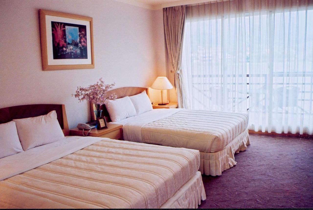 Lakeside Resort Nantou Esterno foto