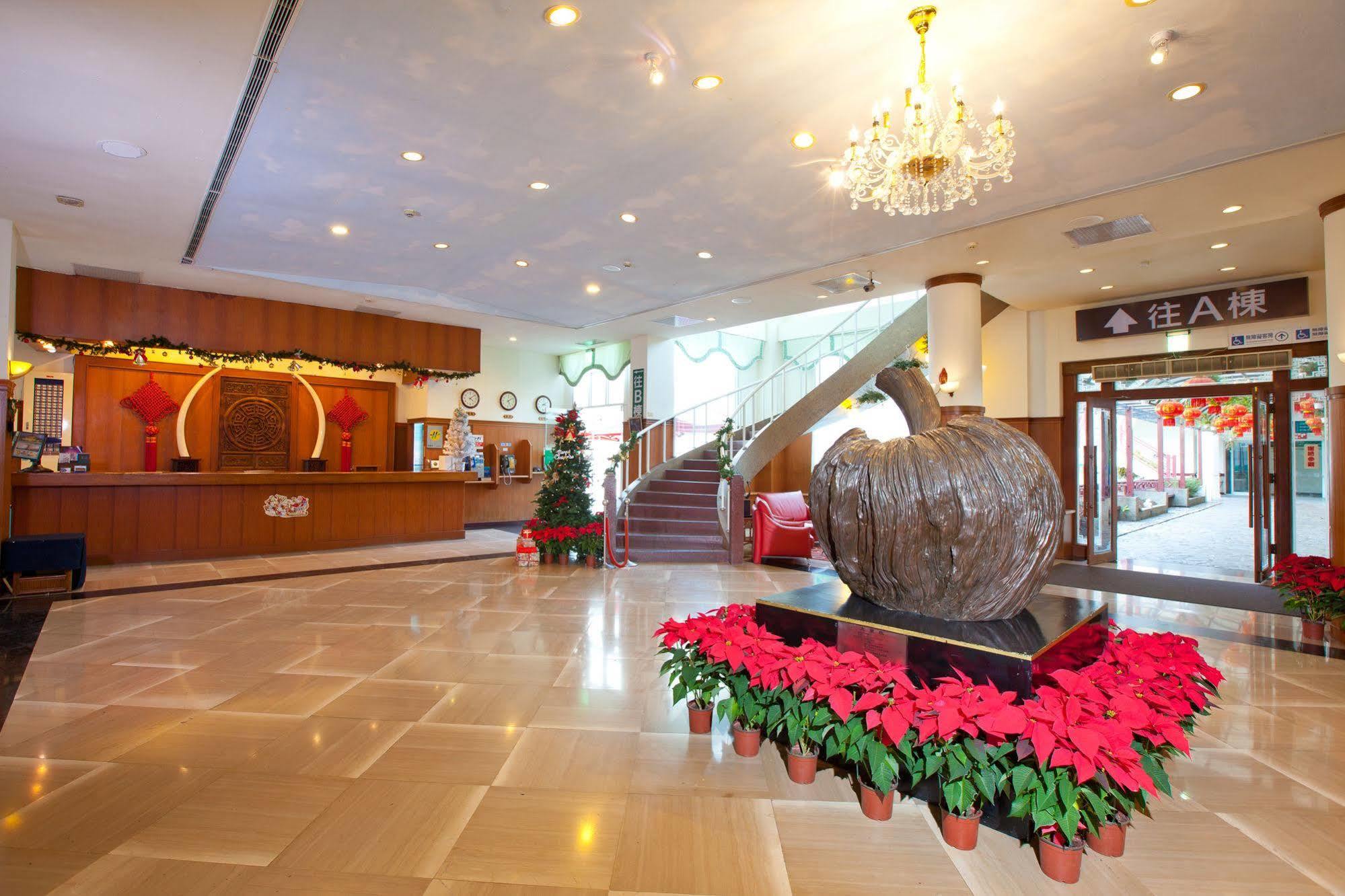 Lakeside Resort Nantou Esterno foto