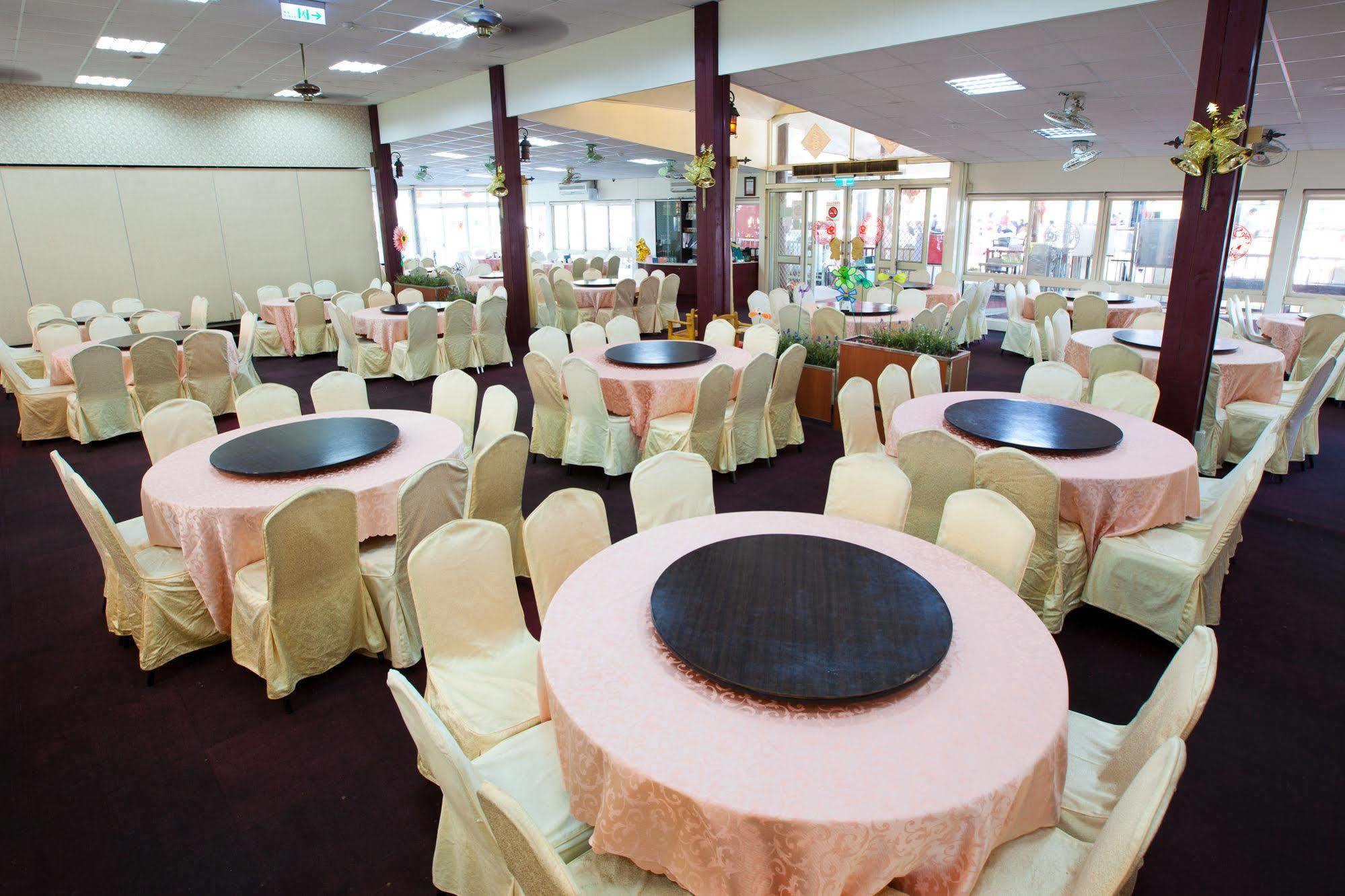 Lakeside Resort Nantou Esterno foto